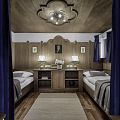 Schlafzimmer mit getrennten Betten im Hotel Goldener Greif Kitzbühel